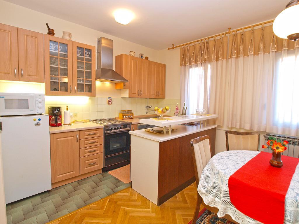 פאז'אנה Apartment Josip 933 מראה חיצוני תמונה