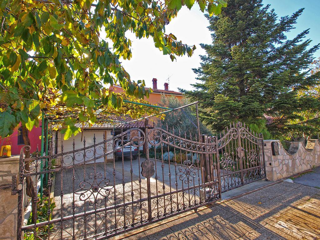פאז'אנה Apartment Josip 933 מראה חיצוני תמונה