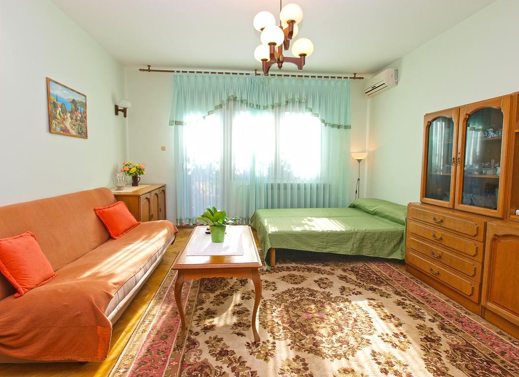 פאז'אנה Apartment Josip 933 מראה חיצוני תמונה