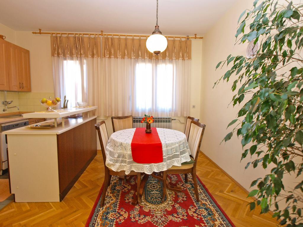 פאז'אנה Apartment Josip 933 מראה חיצוני תמונה